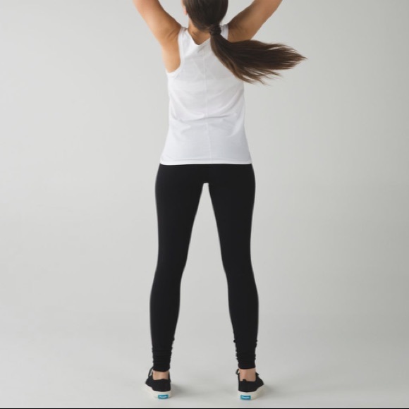 Lululemon Wunder Under Pant (Roll Down) in Black - Picture 5 of 12